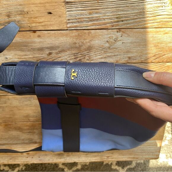 TORY BURCH Gemini Link Striped Multi Belted Hobo Cross Body Bag - Picture 9 of 10